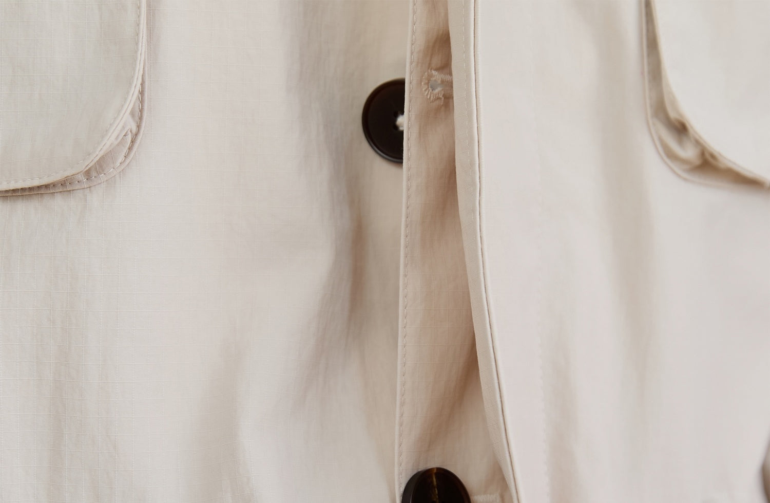 Chaqueta Multibolsillos de Nylon