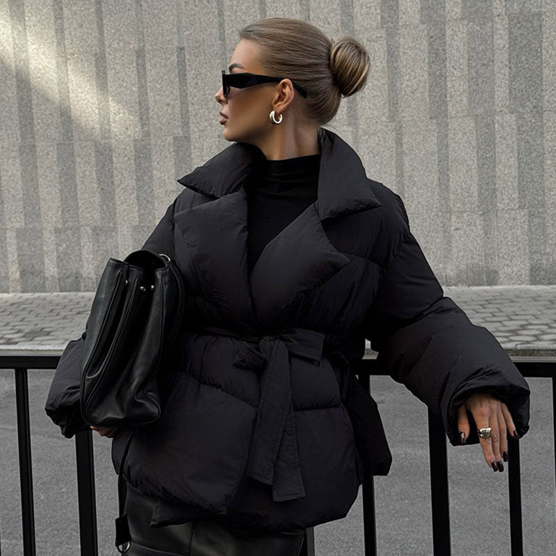 Chaqueta de algodón de manga larga con solapa y cintura ajustable con cordones